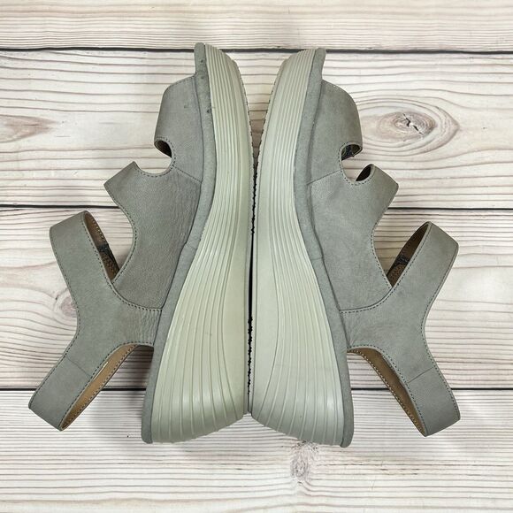 Clarks Reedly Juno Wedge Sandals Womens 8W Sage Nubuck Leather Triple Strap Shoe - Picture 13 of 15